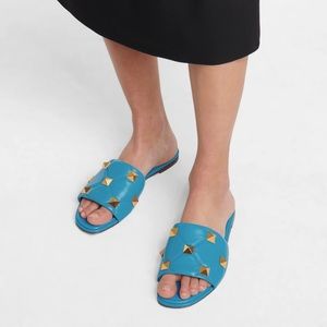 Valentino Garavani Roman Stud leather slides. NWT. Sky fall blue. Size 37.